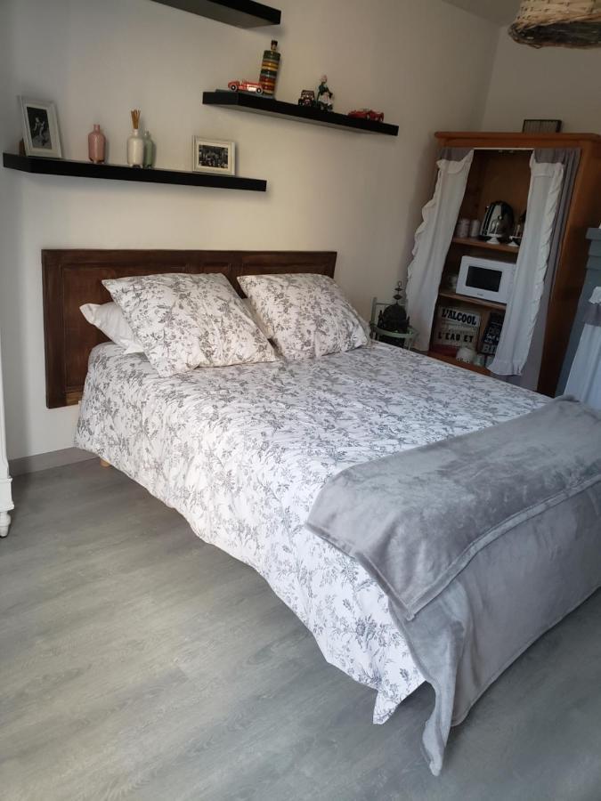 Chez Didier Et Vero Houville-la-Branche Екстериор снимка