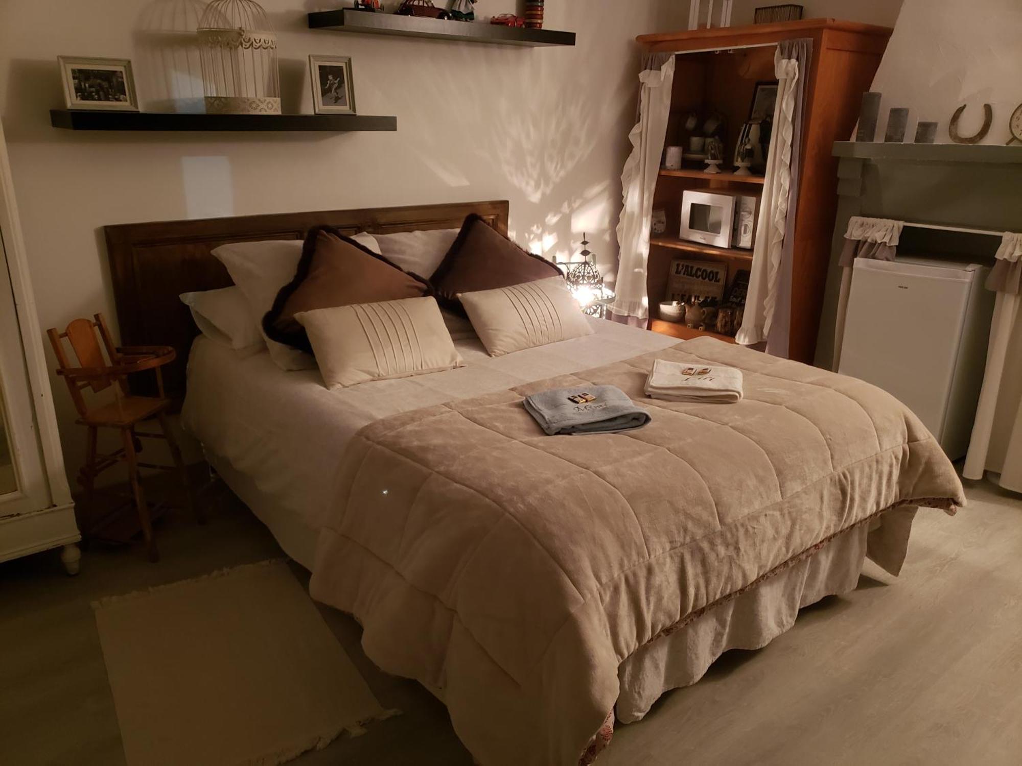 Chez Didier Et Vero Houville-la-Branche Екстериор снимка